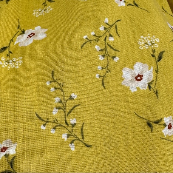 Old Navy | Yellow Floral Print Smocked Swing Top | Size M - Picture 4 of 6